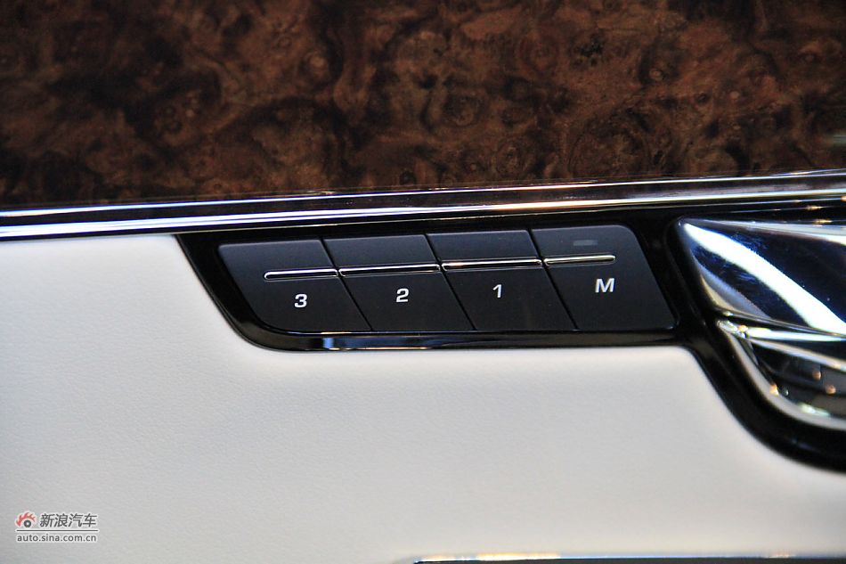 2012款捷豹XJL到店实拍