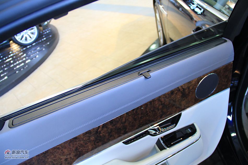 2012款捷豹XJL到店实拍