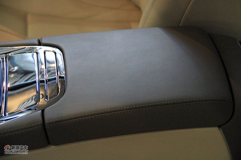 2012款捷豹XJL到店实拍