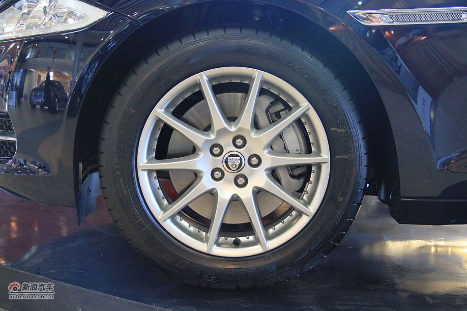 2012款捷豹XJL到店实拍