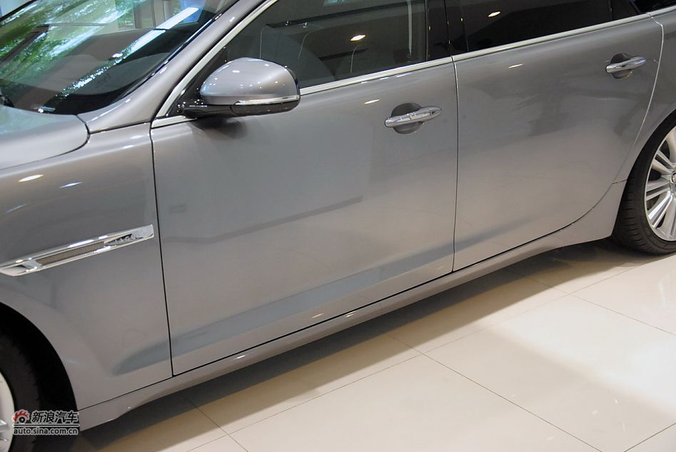 2011款捷豹XJL旗舰尊荣版