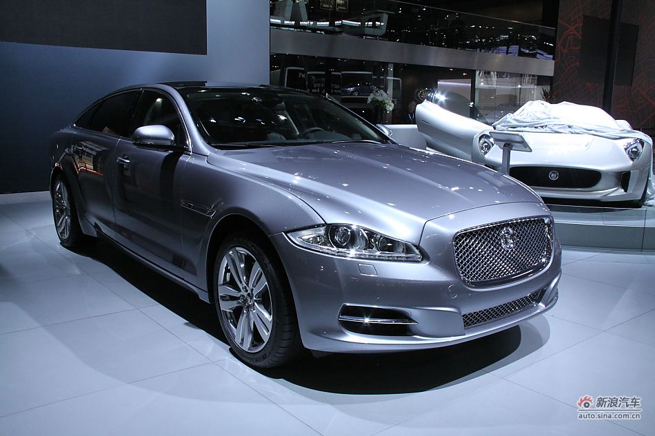 捷豹XJ全景商务车