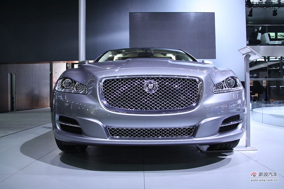 捷豹XJ全景商务车