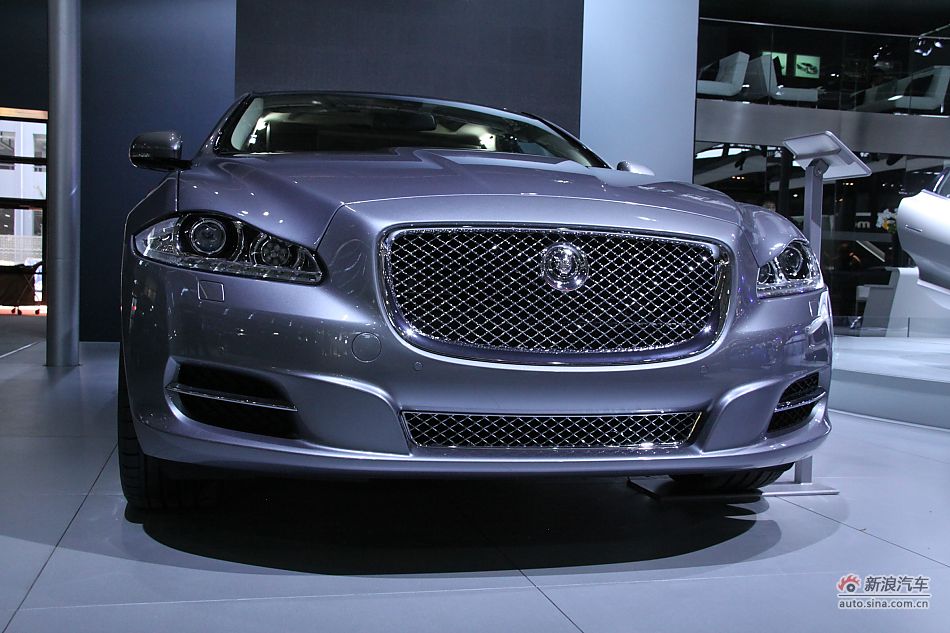 捷豹XJ全景商务车