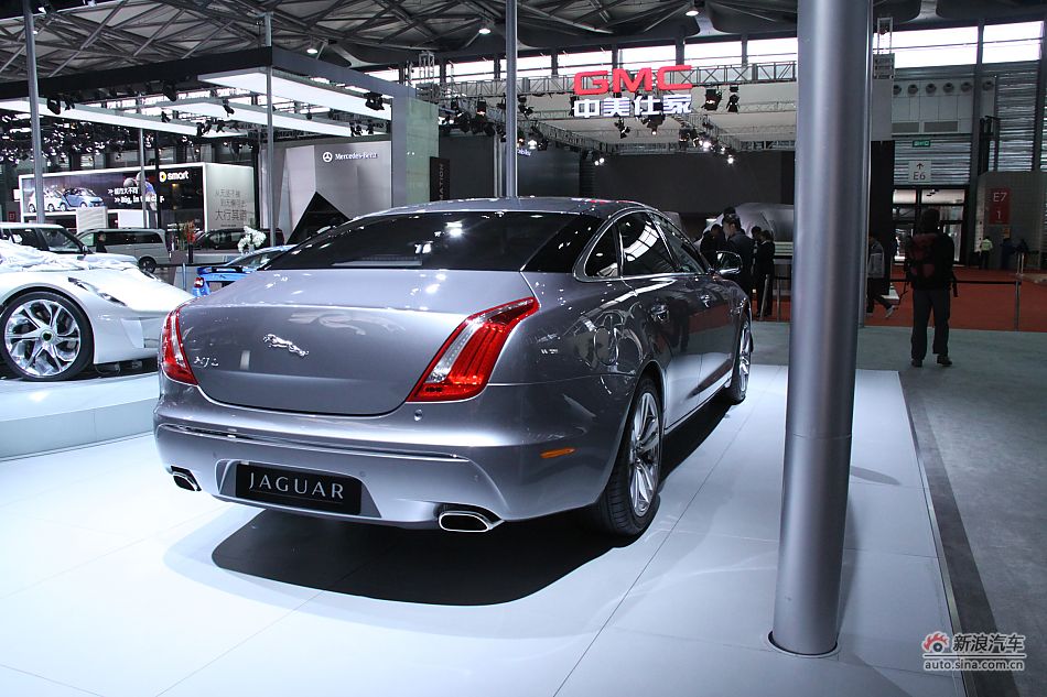 捷豹XJ全景商务车