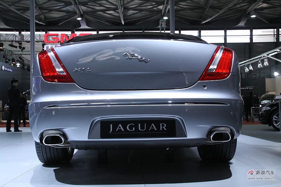 捷豹XJ全景商务车