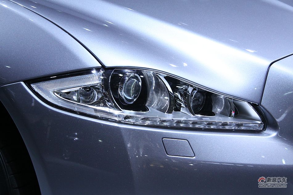 捷豹XJ全景商务车