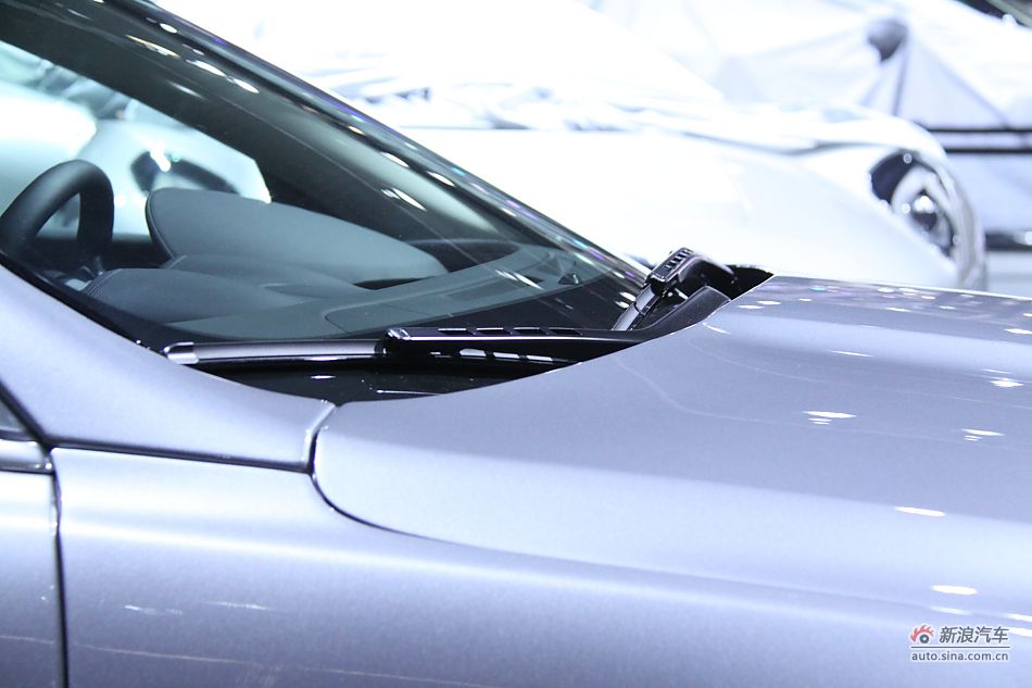 捷豹XJ全景商务车