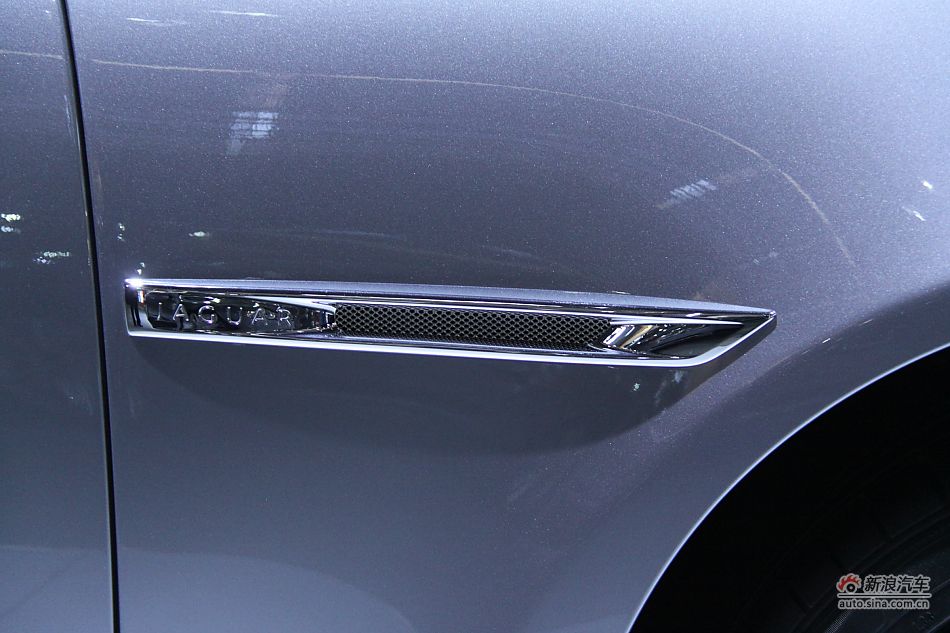 捷豹XJ全景商务车