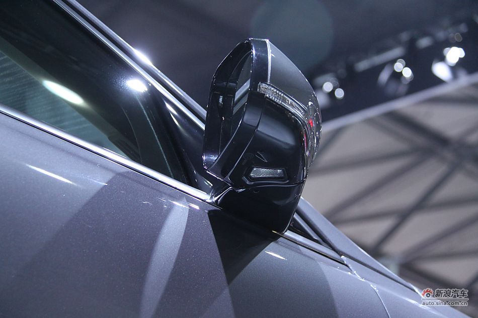 捷豹XJ全景商务车