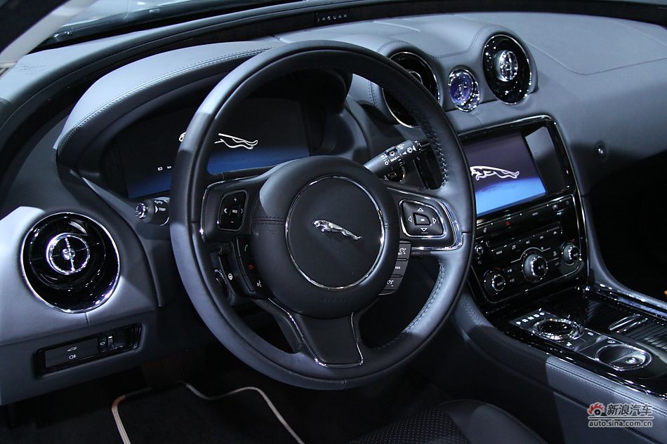 捷豹XJ全景商务车