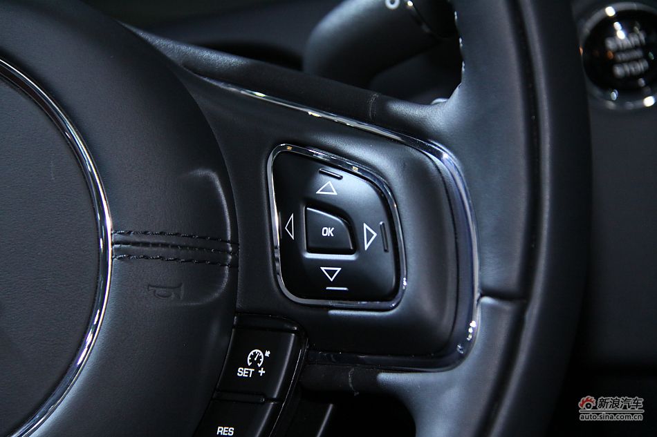 捷豹XJ全景商务车