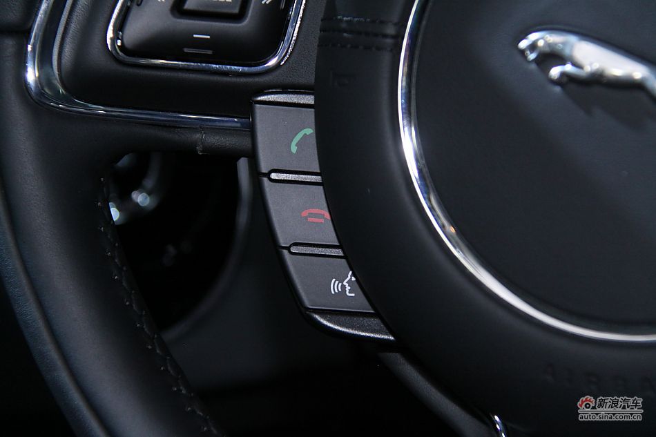 捷豹XJ全景商务车