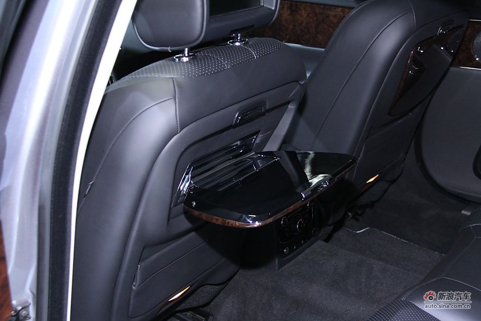 捷豹XJ全景商务车