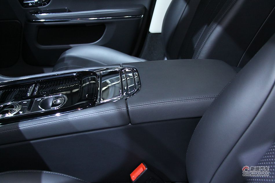 捷豹XJ全景商务车