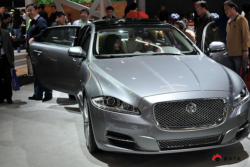 捷豹XJ全景奢华版