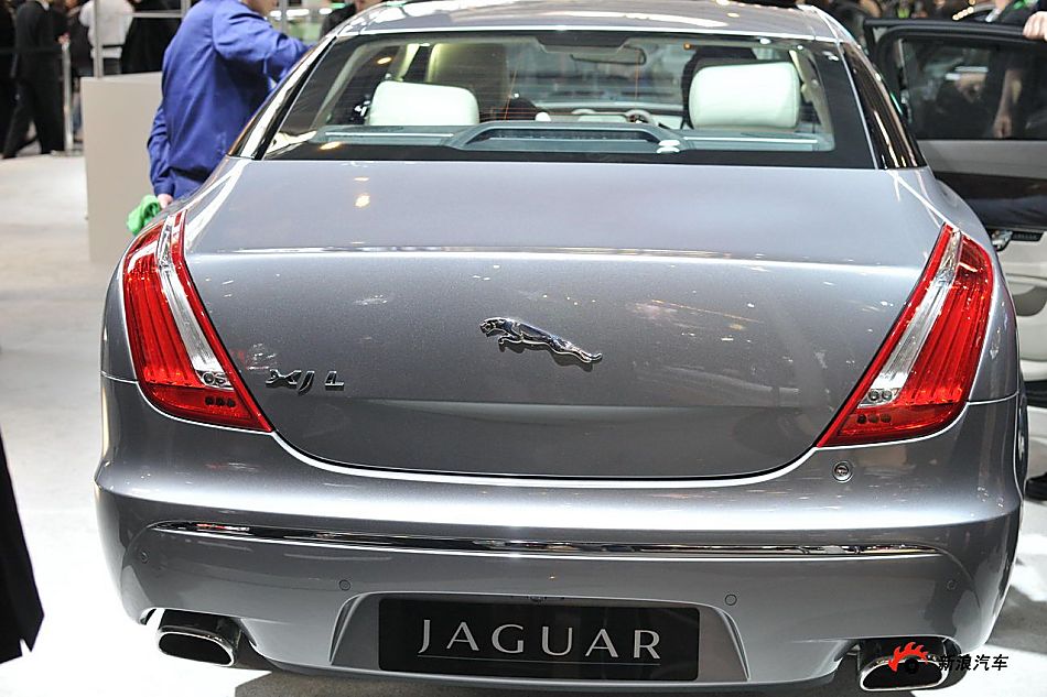 捷豹XJ全景奢华版