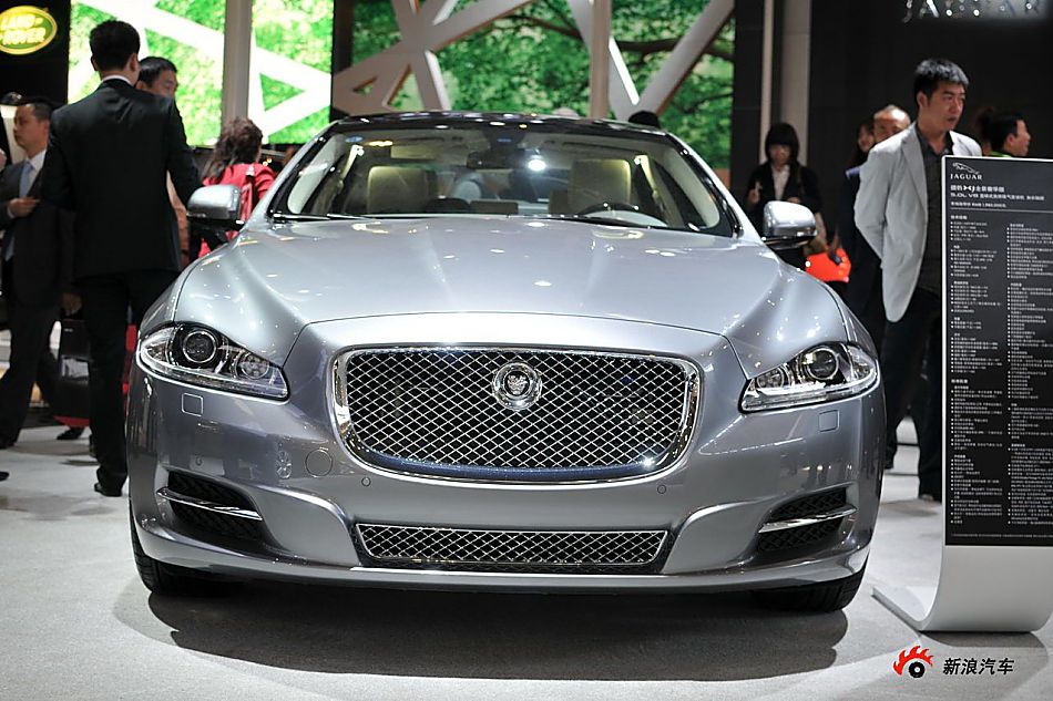 捷豹XJ全景奢华版