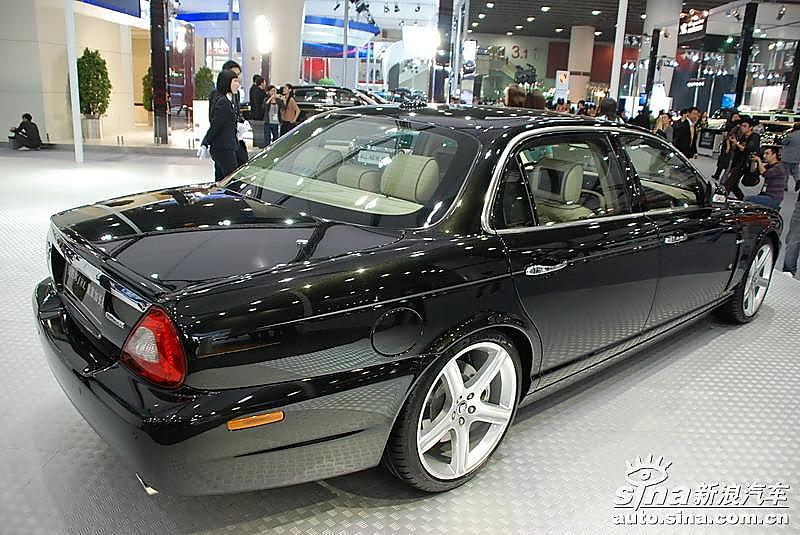 捷豹XJ8L 皇家加长版