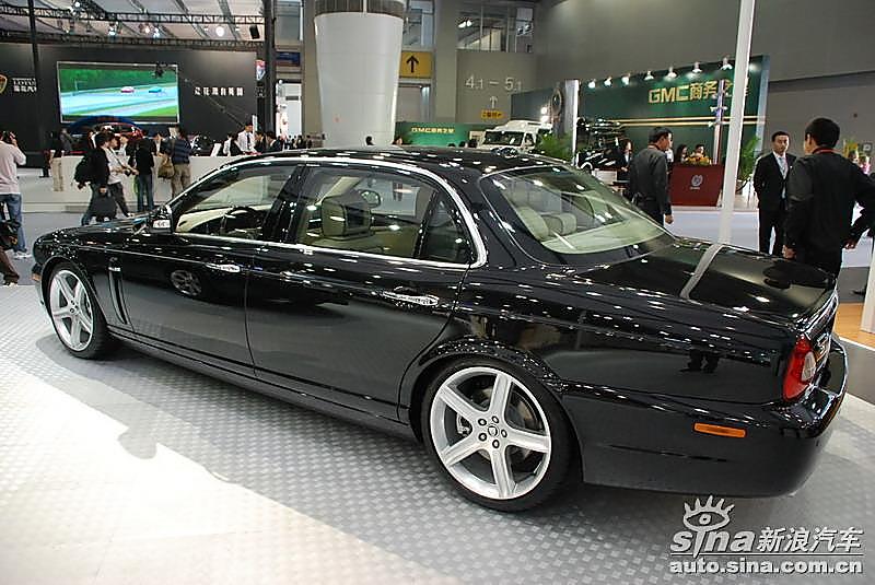 捷豹XJ8L 皇家加长版