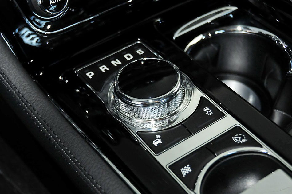 2015款 XJL 2.0T 两驱典雅商务版 内饰