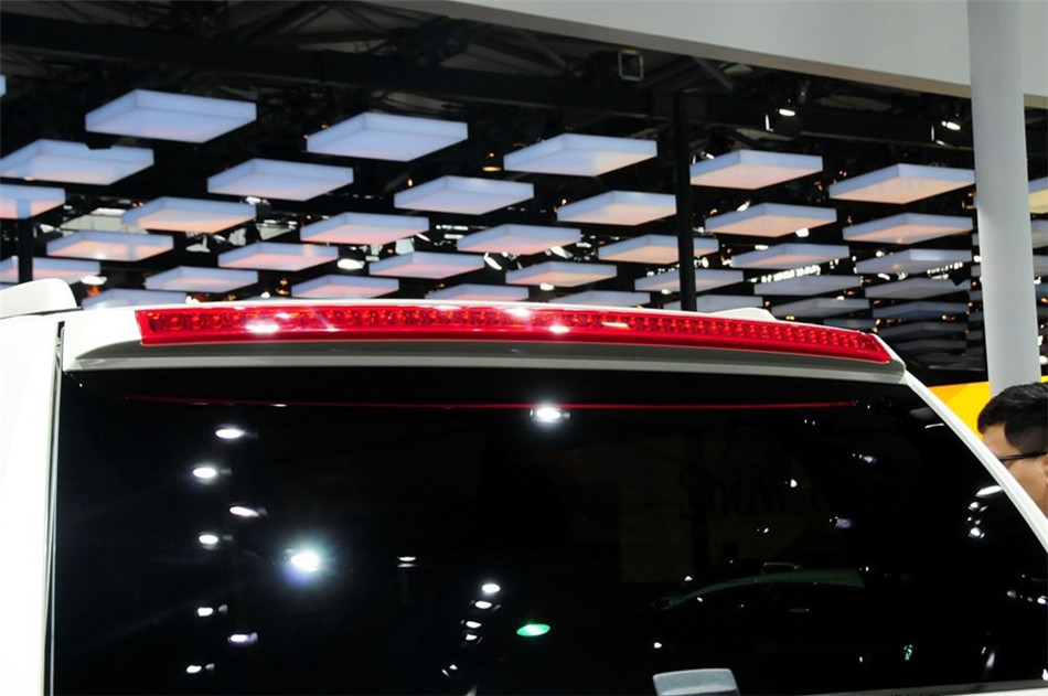 2013款凯雷德ESV铂金版加长型