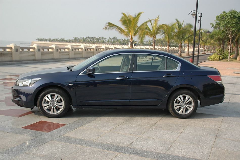 第八代雅阁外观图片　