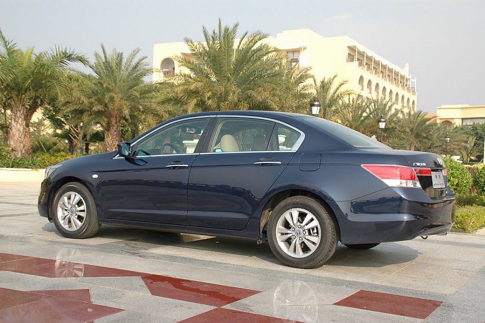 第八代雅阁外观图片　