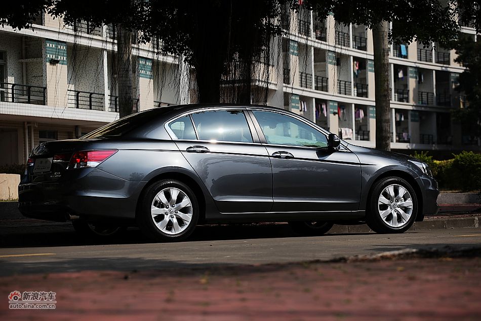 2011款雅阁2.4EXL Navi外观图片