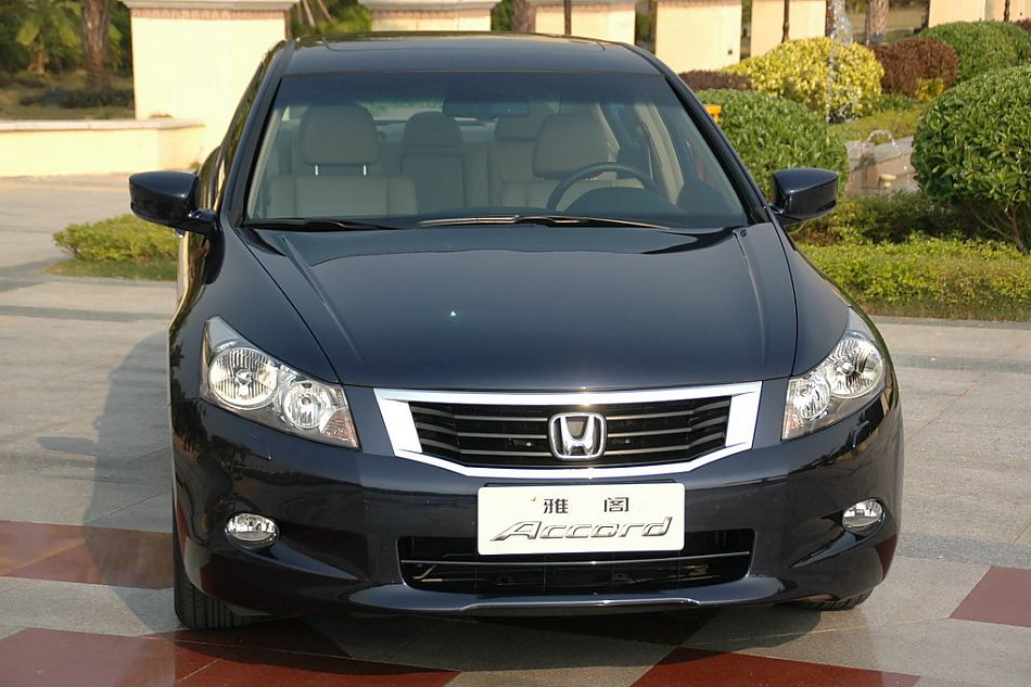 第八代雅阁外观图片　