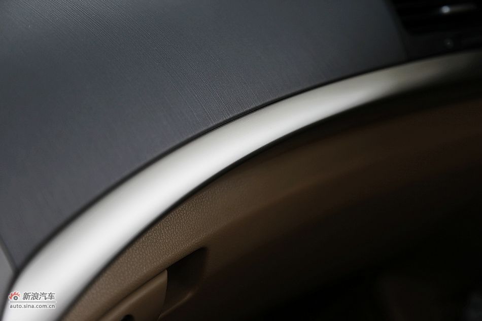 2011款雅阁2.4EXL Navi内饰图片