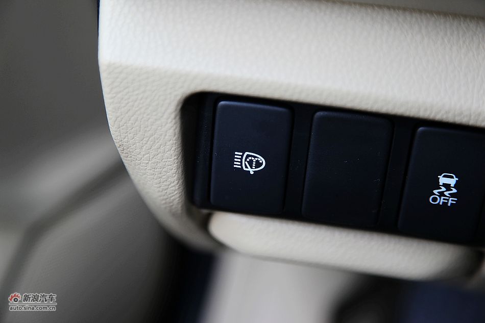 2011款雅阁2.4EXL Navi内饰图片