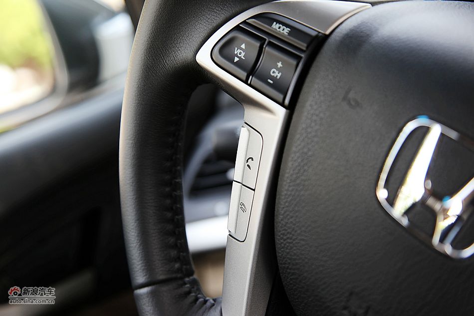 2011款雅阁2.4EXL Navi内饰图片