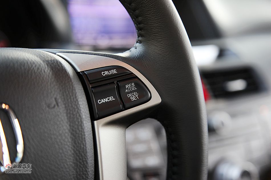 2011款雅阁2.4EXL Navi内饰图片