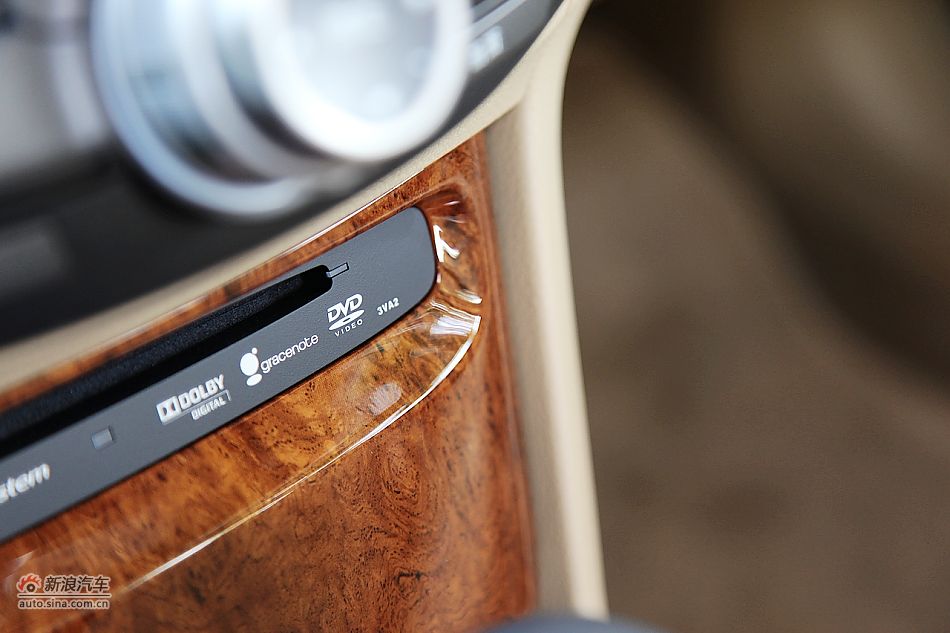 2011款雅阁2.4EXL Navi内饰图片