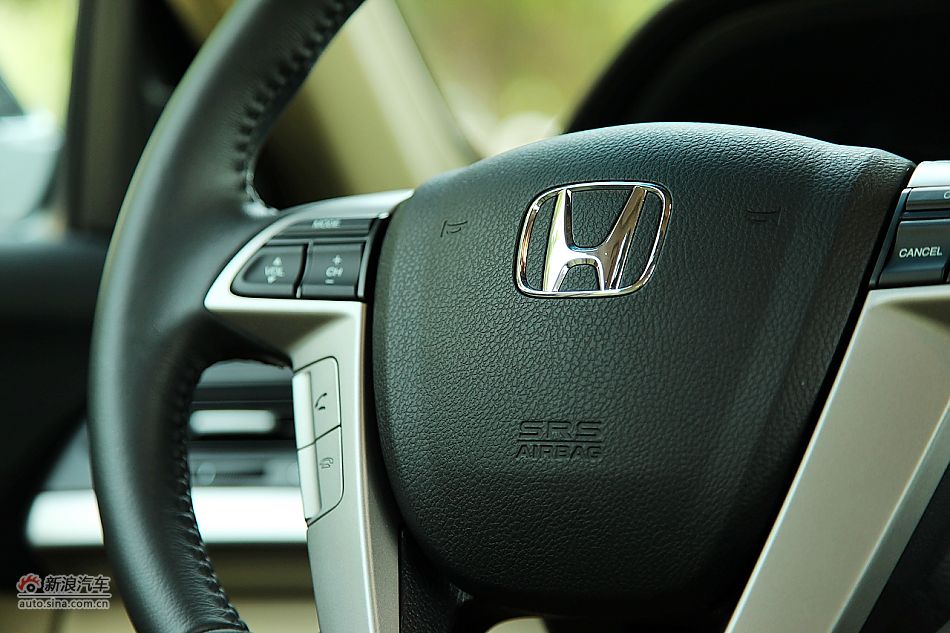 2011款雅阁2.4EXL Navi内饰图片