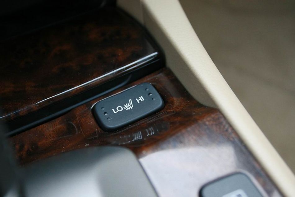 八代雅阁内饰图片