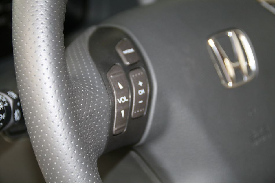 广州本田07款雅阁方向盘