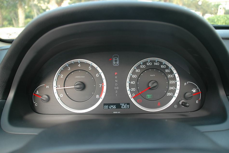 第八代雅阁内饰图片