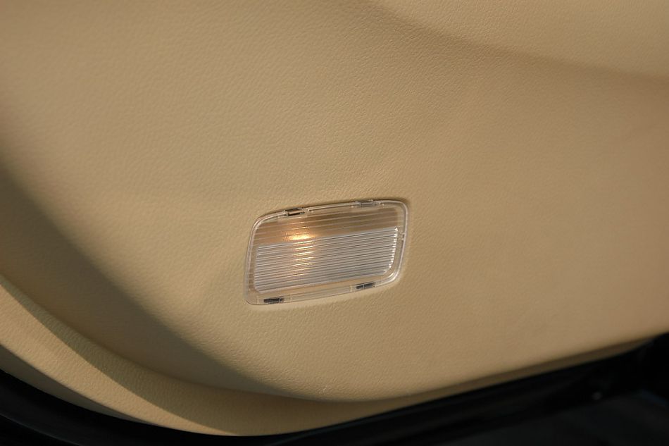 第八代雅阁内饰图片