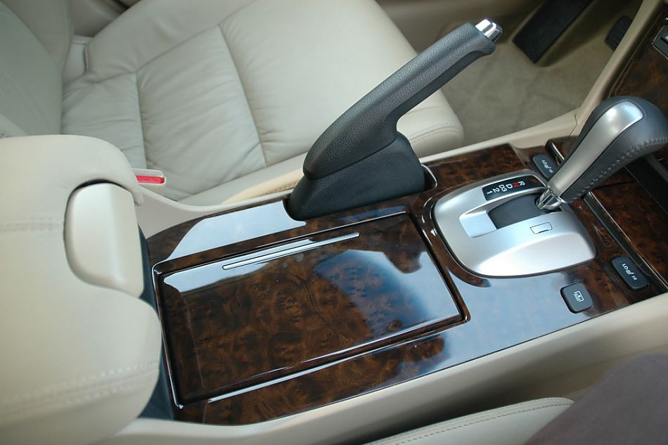 第八代雅阁内饰图片