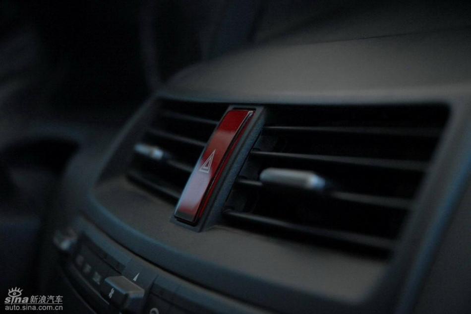 全新雅阁2.4L EX AT内饰