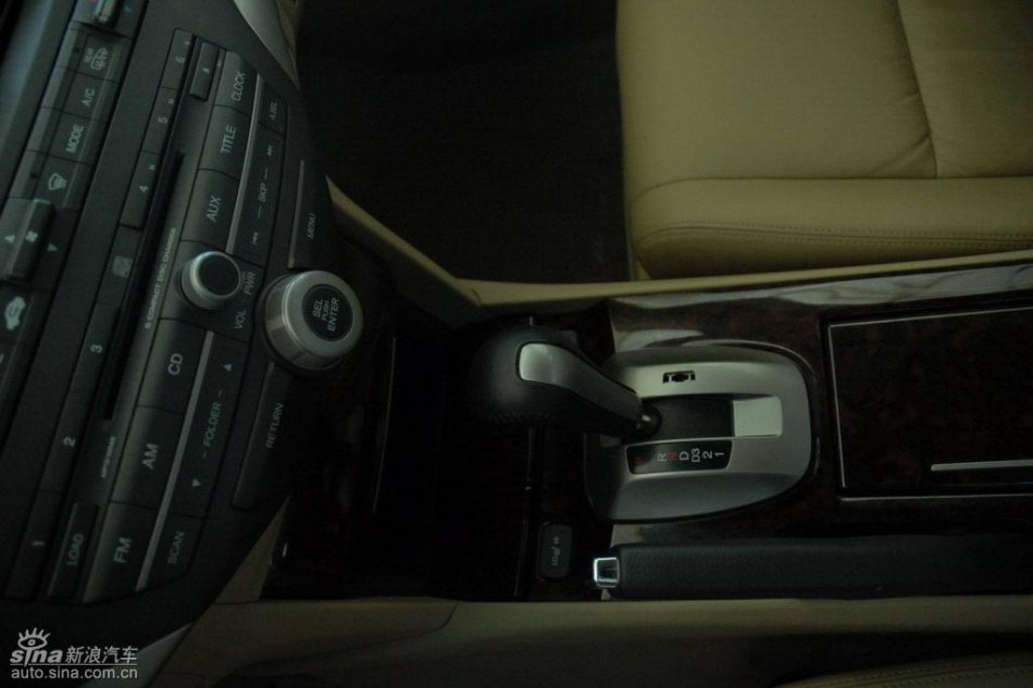 全新雅阁2.4L EX AT内饰