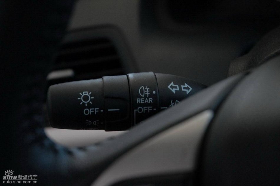 全新雅阁2.4L EX AT内饰