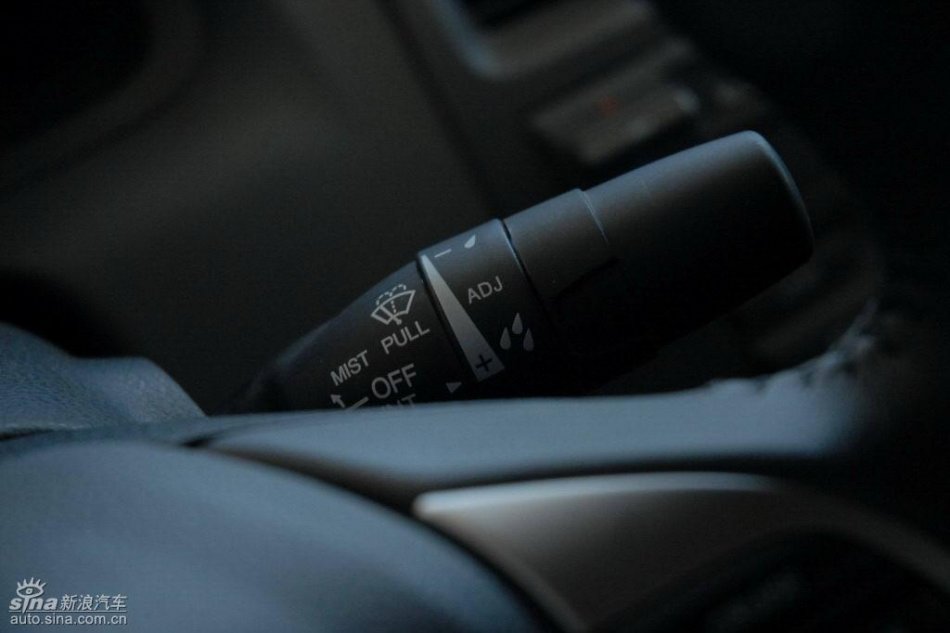 全新雅阁2.4L EX AT内饰