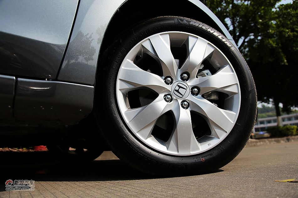 2011款雅阁2.4EXL Navi外观图片