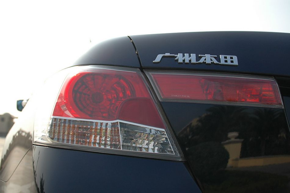 第八代雅阁外观图片　