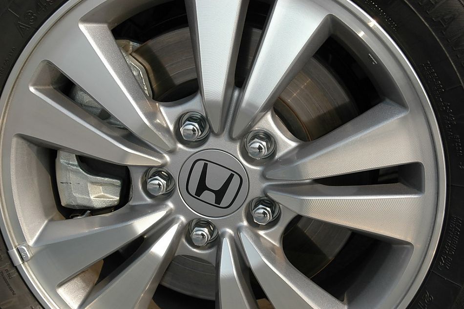 第八代雅阁外观图片　