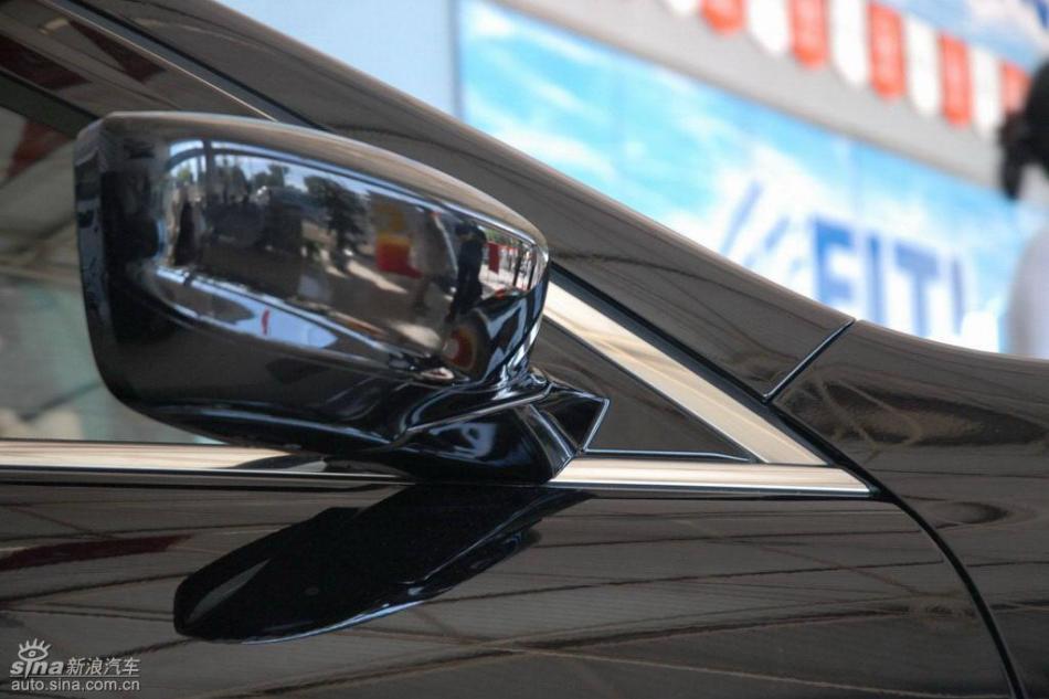 全新雅阁2.4L EX AT外观