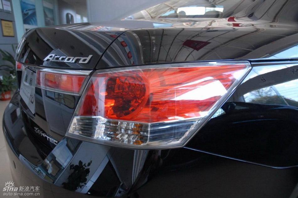 全新雅阁2.4L EX AT外观